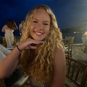 Meet your Posher, Jenna